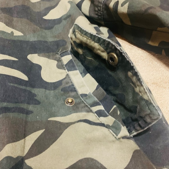 ME JANE CAMO W/SEQUINS BIRD JACKET - Picture 10 of 12